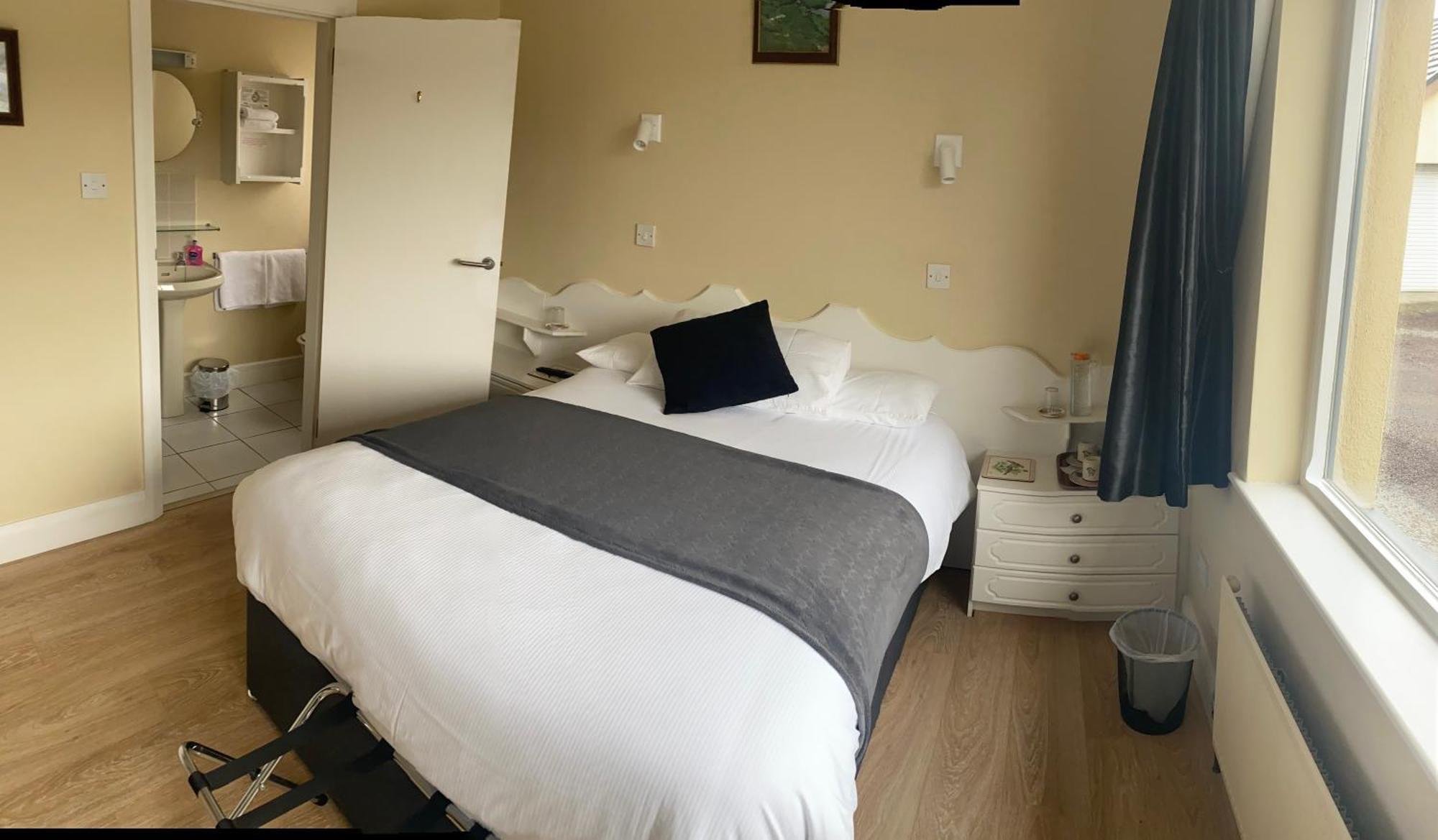 La Mirage B&B Bantry Bagian luar foto